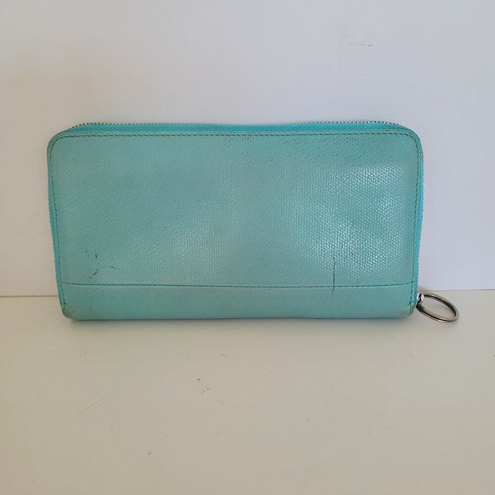 Tiffany & Co. Iconic Blue Leather Zip Around Wallet Clutch Organizer Authentic - Picture 2 of 14